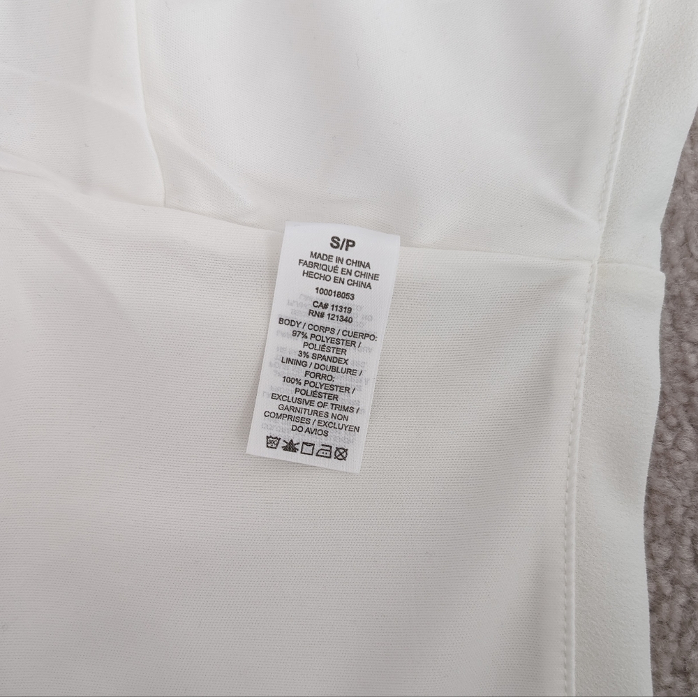 Dynamite Cropped Tank Top - Picture 4 of 4